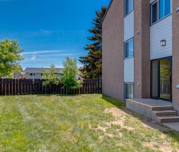 2 Bedroom - Photo 3