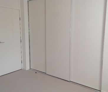 5501//1 Neild Avenue, Greenwich NSW 2065 - Apartment For Rent | Domain - Photo 2