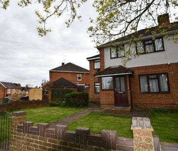 Bedroom Semi-detached House In Farnham, GU9 - Photo 2