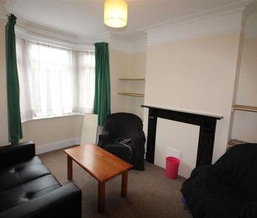 Highfield Lane, Southampton, SO17 - Photo 1