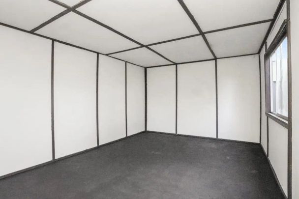 “LOVELY 3 BEDROOM FAMILY HOME” - Photo 1