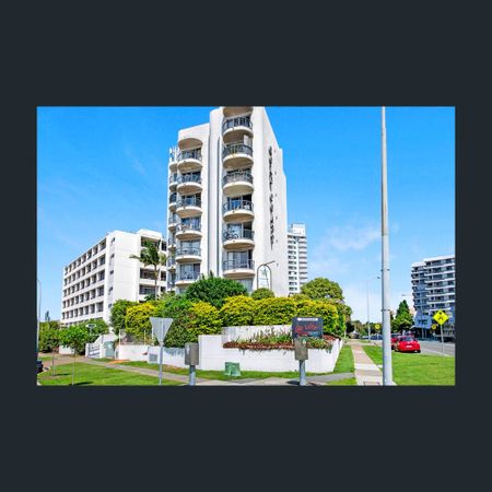 205/2 Barney Street, Southport, Qld 4215 - Photo 4