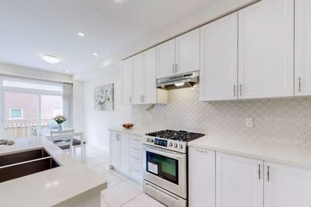 For Lease - 57 Markview Road, Whitchurch-Stouffville, Ontario - Photo 3