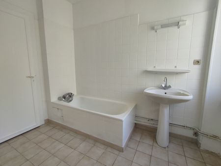 Location Appartement 3 pièces 68m² BELFORT 90000 - Photo 4