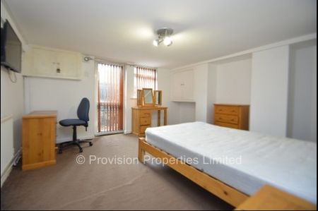 4 Bedroom Student Houses Headingley - Photo 3