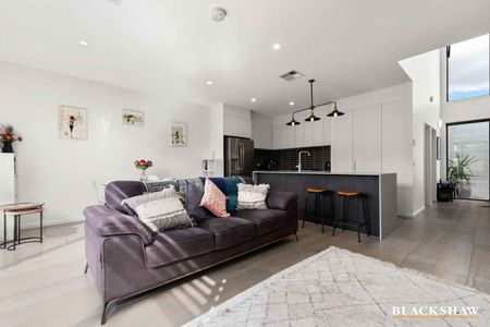 Quality property in ideal location - Photo 4