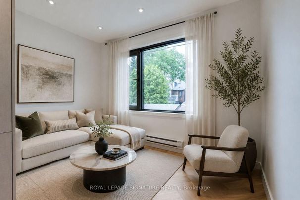 390 Palmerston Boulevard town house — Toronto, ON (1-Bedroom) - 1 Bedroom - Photo 1