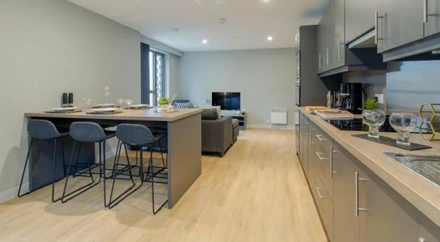 Classic 5 Bed Ensuite - Photo 1