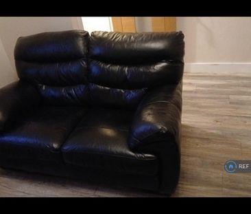 3 bedroom end of terrace house to rent - Photo 1