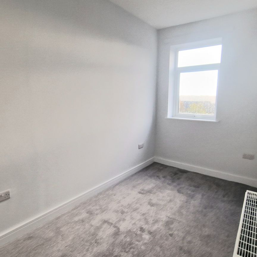 To Let – Braithewaite Street, Staincross, Barnsley, S75 - Photo 1