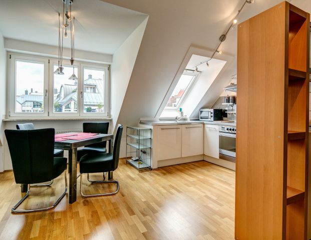Light-flooded gallery apartment near Olympiapark - Photo 1