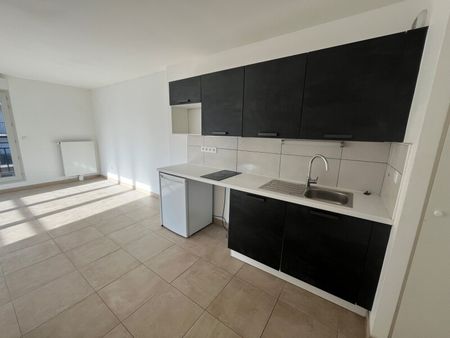 Location Appartement 1 pièce 34m² LUCE 28110 - Photo 3