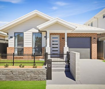 Stunning Brand New 4-Bedroom Home for Rent in Oran Park - Photo 1