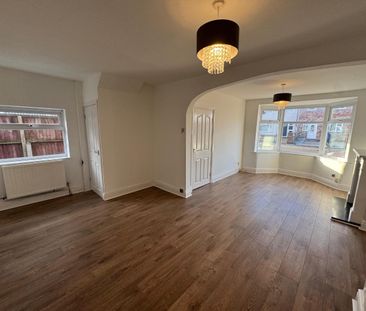 Cross Lane, Whiston, Prescot, L35 - Photo 2