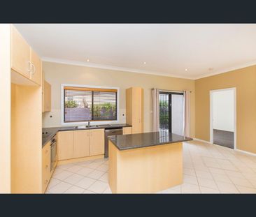 7 Jamieson Street, Gateshead, NSW 2290 - Photo 2