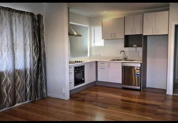2 Bedroom 1 Bathroom Unit - Photo 1