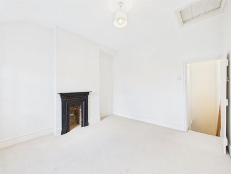 2 BED Terraced House To rent - Photo 3