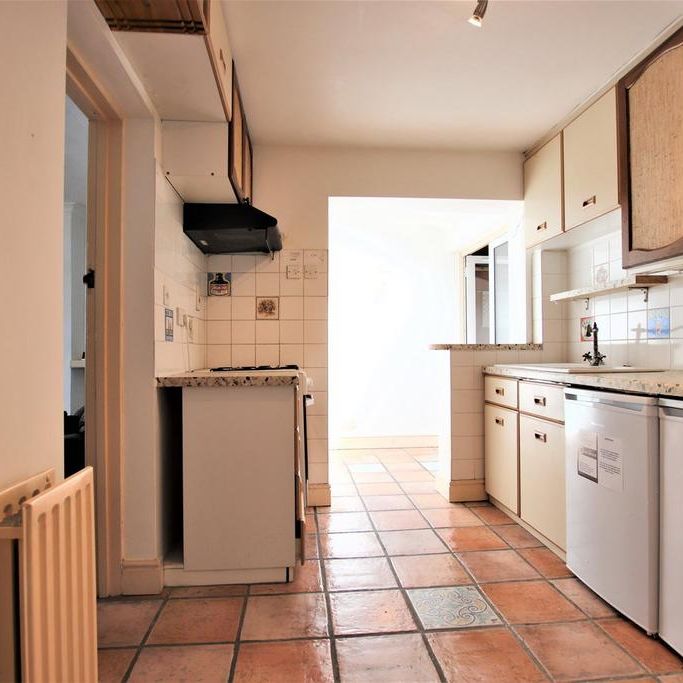 2 bedroom maisonette to rent - Photo 1
