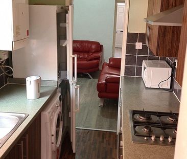 Hamilton Street (3 bed) - Photo 3