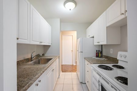 Regency Court Apartments - Kathleen - ALL INCLUSIVE - Photo 5