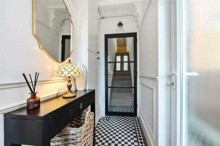 Victoria Road, Barnet, EN4 - Photo 2