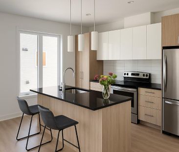 À louer — Magnifique 5 ½ sur deux étages à Mirabel - Photo 2