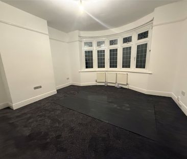 3 bedroom house to rent Cobden Crescent, Southampton, Hampshire, SO18 - Photo 4