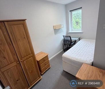 1 bedroom in a house share to rent - Photo 3