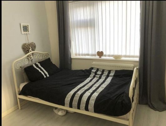 4 bedroom house to rent - Photo 1