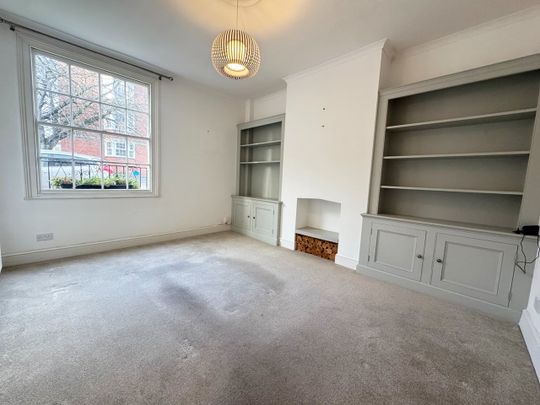 2 Bed Terraced House, Kingsdown Parade, BS6 - Photo 1