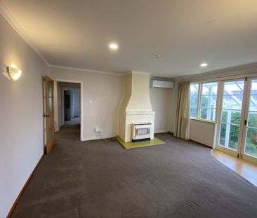 Property Management17 Otakau Road, Milford - House for Rent - Photo 1