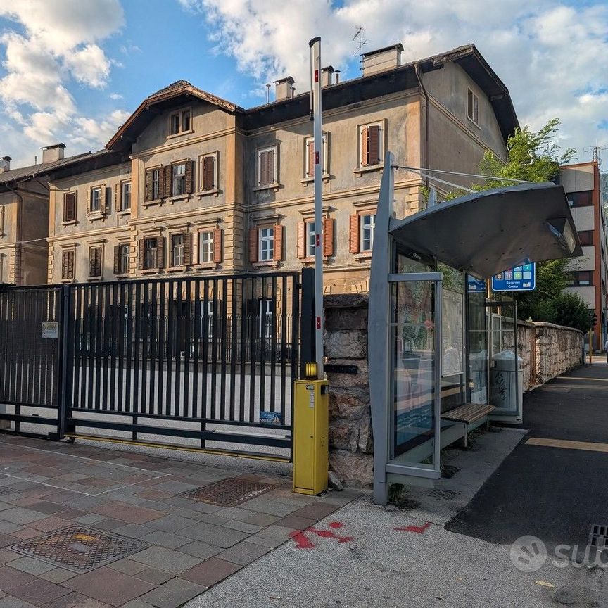 Due posti in stanza doppia per studenti da ottobre - Photo 1