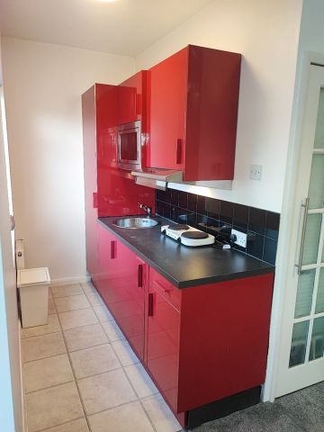 Studio Flat, Headstone Lane, HA2 - Photo 2