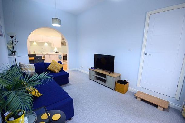 1 bedroom ground floor flat to rent - Photo 1