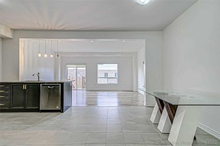 For Lease - 3 Bradbury Road, Hamilton, Ontario - Photo 2