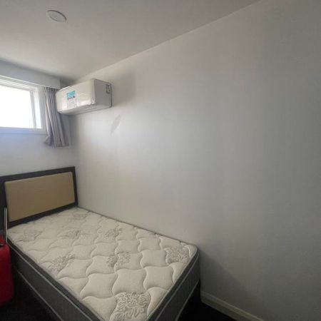 Modern 2B1B Apartment for Rent – Walking Distance to Monash Clayton - Photo 3