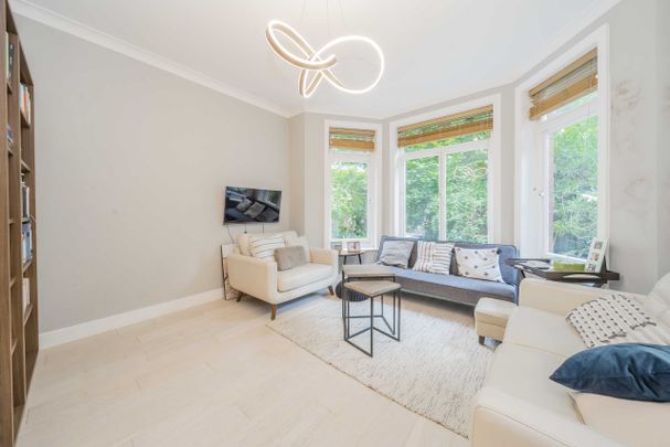 Compayne Gardens, West Hampstead, NW6, London - Photo 1