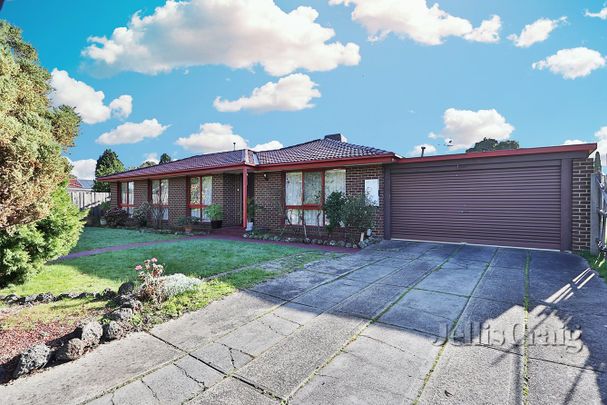 7 Wallace Road, Wantirna South - Photo 1