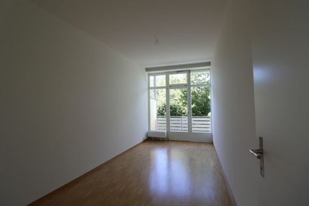 Riehen an schöner Lage - 4-Zimmer-Einfamilienhaus in familienfreundlicher Umgebung - Photo 3