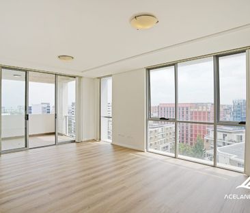 Renovated Modern 1 Bedroom For Rent - Photo 2