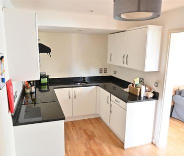 2 bedroom terraced house to rent - Photo 6