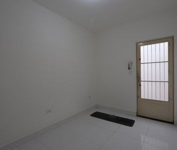 Casa para alugar com 38m², 1 quarto e sem vaga - Foto 2