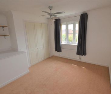 2 bedroom end of terrace house to rent - Photo 6