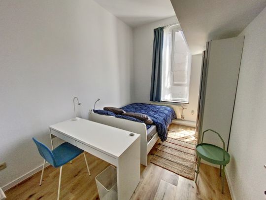 Mooie kamer (Gemeubileerd) te huur in een gedeeld appartement - Photo 1