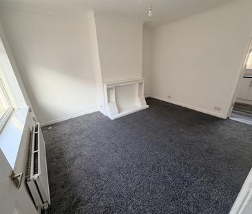 Oakley Gardens, Hartlepool - Photo 2