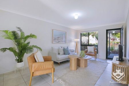 SOUGHT AFTER COMPLEX LIVING! - Photo 4