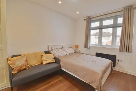 Studio to rent - Photo 3