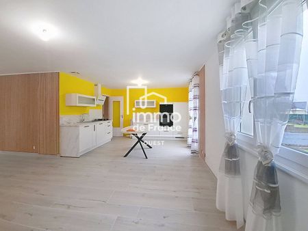 Location maison 3 pièces 91.22 m² à Évron (53600) - Photo 2