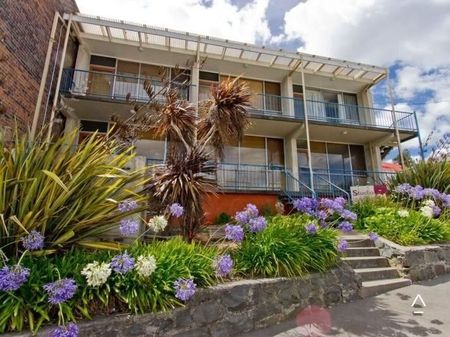 Stylish Studio Apartment - Fully Furnished - Photo 4