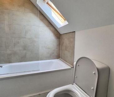 Studio to rent - Photo 6